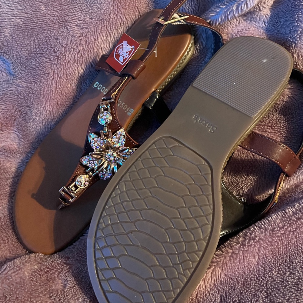 Sandal’s - Picture 3 of 3